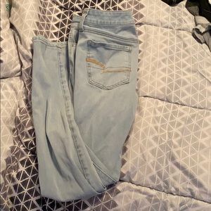 american eagle light wash jeans size 4